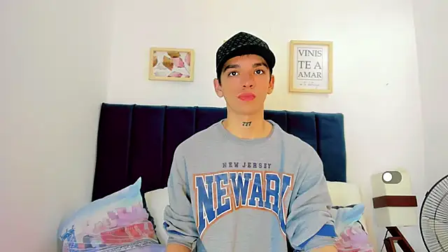 Snapshot of SexyJuliii21 chatting on September 20, 2025, 8:43 pm SexyJuliii21 online show from September 20, 2025, 8:43 pm