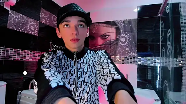 Snapshot of SexyJuliii21 chatting on September 23, 2025, 8:23 pm SexyJuliii21 online show from September 23, 2025, 8:23 pm