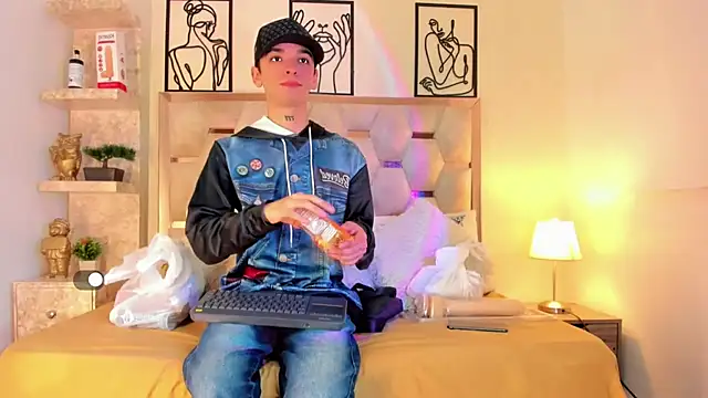 Snapshot of SexyJuliii21 chatting on September 24, 2025, 9:07 pm SexyJuliii21 online show from September 24, 2025, 9:07 pm