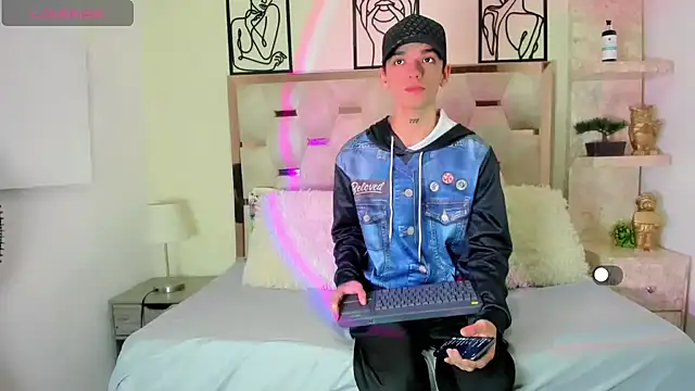 Snapshot of SexyJuliii21 chatting on September 28, 2025, 9:09 pm SexyJuliii21 online show from September 28, 2025, 9:09 pm