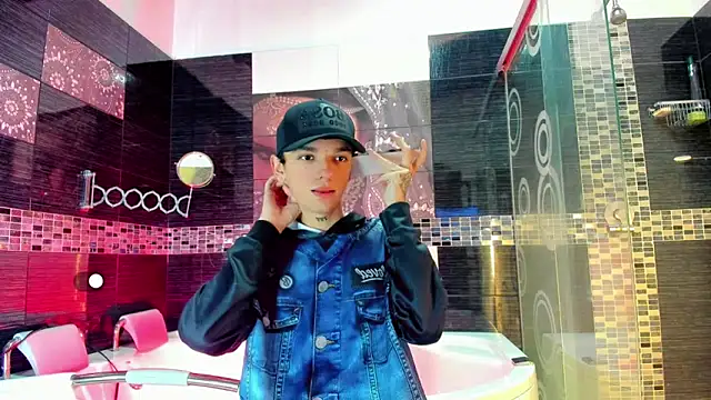 Snapshot of SexyJuliii21 chatting on October 30, 2025, 9:48 pm SexyJuliii21 online show from October 30, 2025, 9:48 pm