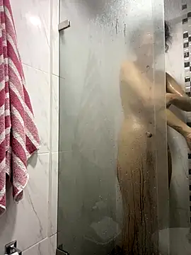 thaliacollins online show from October 13, 2025, 12:49 pm