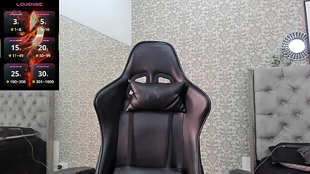 Snapshot of CodyWalkerR chatting on November 6, 2025, 5:14 pm CodyWalkerR online show from November 6, 2025, 5:14 pm