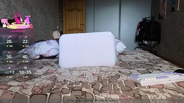 bebrochka41  online show from March 5, 2026, 11:17 am