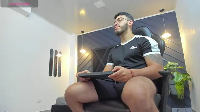 Liam Kleiin online show from October 14, 2025, 11:22 am