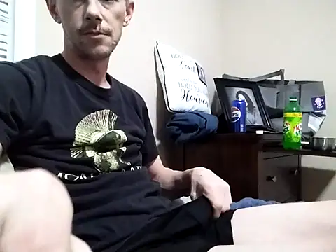 elmerfuddin87 online show from March 20, 2025, 6:08 am