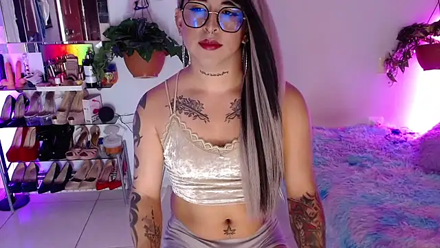 Laveneno ortiz07 online show from April 11, 2026, 12:04 am