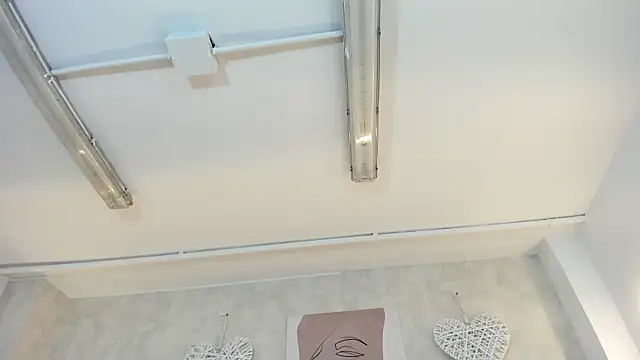 charlottebrowns  online show from March 30, 2026, 12:17 pm