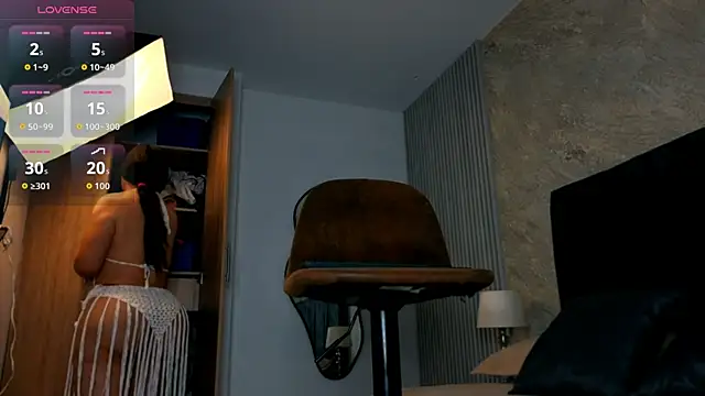 lola  sweetx online show from April 14, 2026, 11:38 am