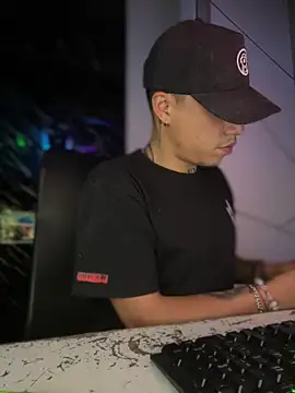 Osiiriis online show from February 19, 2025, 6:44 am