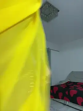 Snapshot of _adelle chatting on October 25, 2025, 10:56 am adelle online show from October 25, 2025, 10:56 am