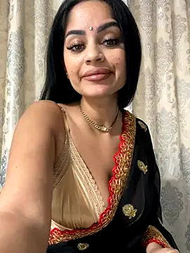 Snapshot of _adelle chatting on November 22, 2025, 12:15 pm adelle online show from November 22, 2025, 12:15 pm