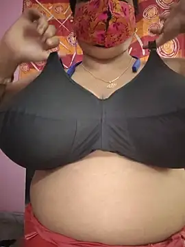 Snapshot of Kayra_34 chatting on July 8, 2026, 4:39 am Kayra 34 online show from July 8, 2026, 4:39 am