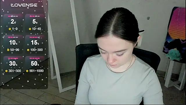 Snapshot of Florence_meow chatting on December 4, 2025, 7:39 am Florence meow online show from December 4, 2025, 7:39 am