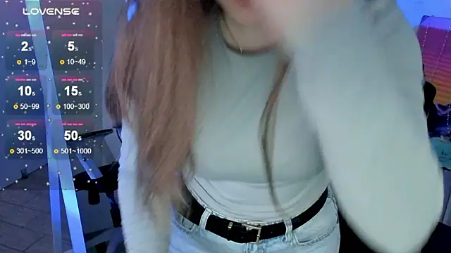 Snapshot of Florence_meow chatting on February 7, 2026, 8:29 am Florence meow online show from February 7, 2026, 8:29 am