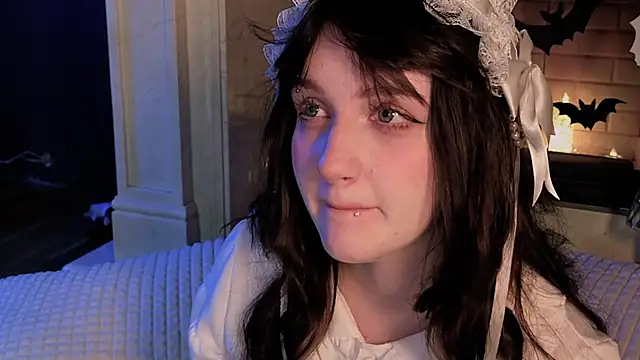 ELLIEJAY online show from October 28, 2025, 5:11 am