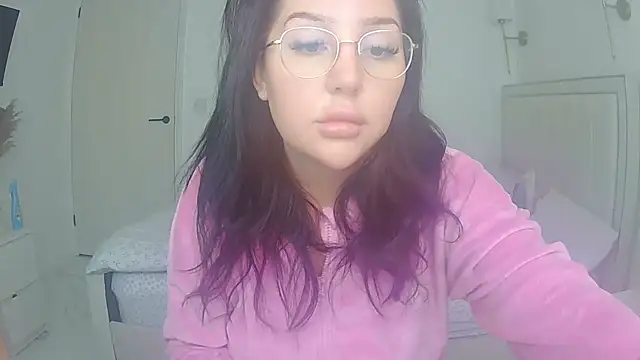 magical mia online show from May 20, 2026, 7:36 am