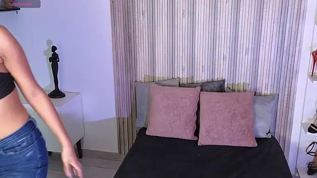 LissaWiild online show from October 11, 2025, 1:31 pm