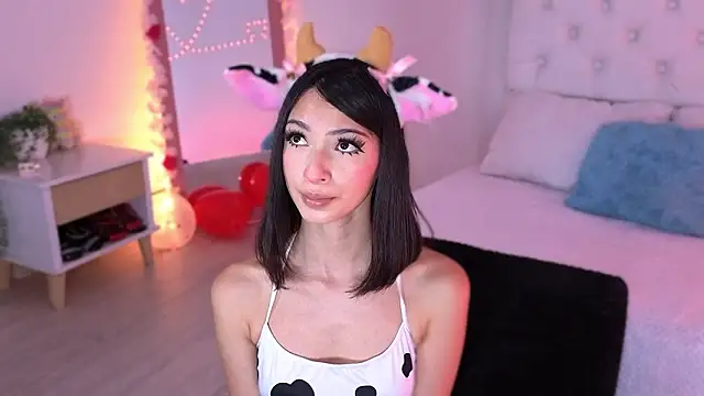 little kawaiigirl  online show from February 13, 2026, 1:34 am