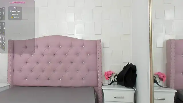 MonicaSchwartz online show from February 20, 2026, 8:09 pm