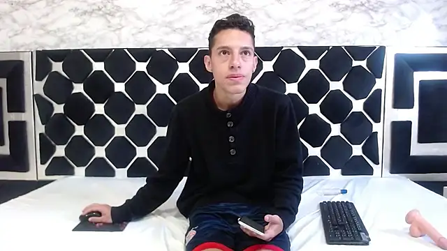 Snapshot of thiago19s chatting on February 12, 2026, 3:07 pm thiago19s online show from February 12, 2026, 3:07 pm