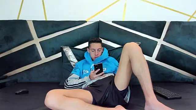 thiago19s online show from April 18, 2026, 1:15 pm