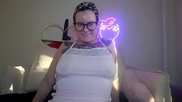 quinnmariexo online show from January 15, 2026, 9:07 pm