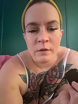 quinnmariexo online show from May 26, 2026, 3:30 pm