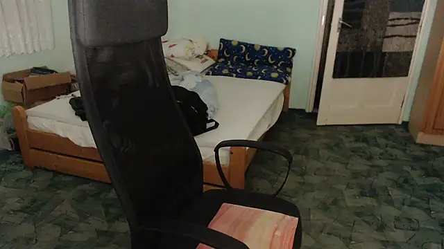 Snapshot of RealManHaveHairy chatting on January 8, 2025, 6:52 pm RealManHaveHairy online show from January 8, 2025, 6:52 pm