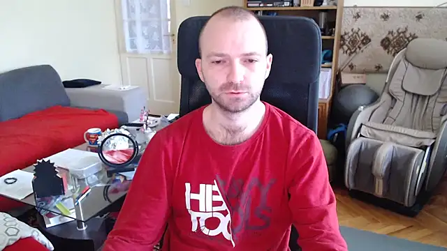 Snapshot of RealManHaveHairy chatting on February 2, 2025, 12:46 pm RealManHaveHairy online show from February 2, 2025, 12:46 pm