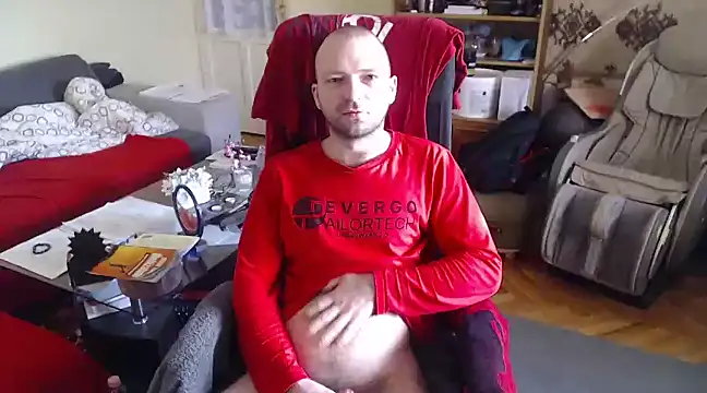 Snapshot of RealManHaveHairy chatting on February 10, 2025, 7:04 am RealManHaveHairy online show from February 10, 2025, 7:04 am