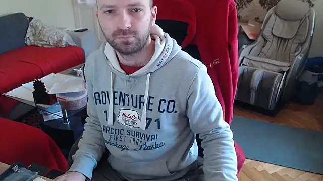 Snapshot of RealManHaveHairy chatting on February 16, 2025, 2:10 pm RealManHaveHairy online show from February 16, 2025, 2:10 pm