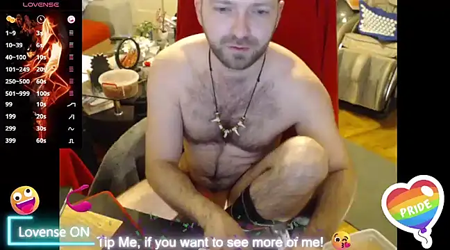 Snapshot of RealManHaveHairy chatting on March 18, 2025, 6:48 pm RealManHaveHairy online show from March 18, 2025, 6:48 pm
