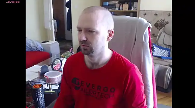 Snapshot of RealManHaveHairy chatting on March 21, 2025, 7:55 am RealManHaveHairy online show from March 21, 2025, 7:55 am