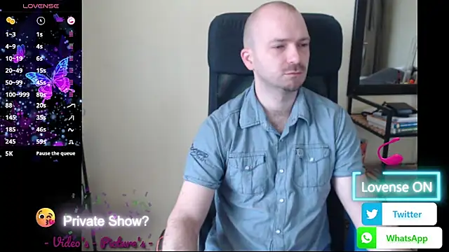 Snapshot of RealManHaveHairy chatting on May 9, 2026, 5:23 am RealManHaveHairy online show from May 9, 2026, 5:23 am