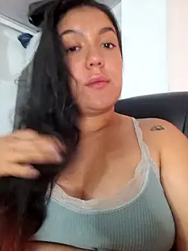 Sophie-hatter online show from November 12, 2025, 4:29 pm