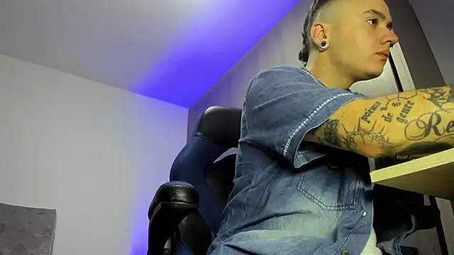 male pussy online show from November 7, 2025, 4:23 am