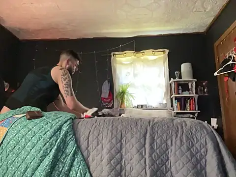 Tall ItalianGuy online show from September 26, 2025, 7:29 pm