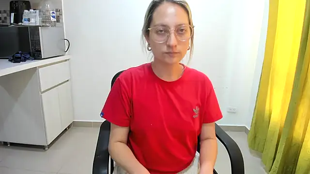 Adele johnsonn1 online show from December 27, 2024, 6:20 pm