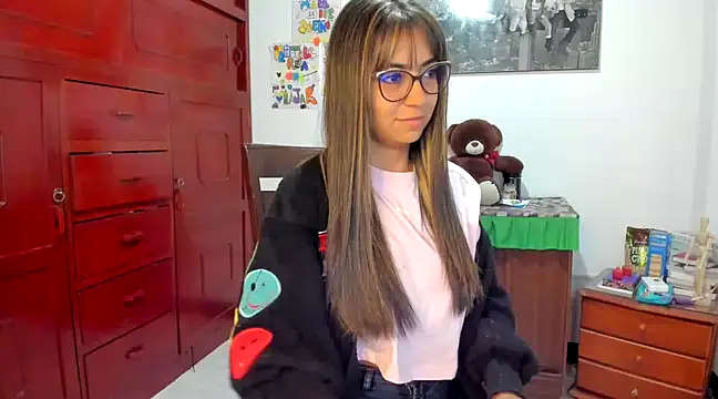 Isabellaa22 1 online show from January 22, 2025, 11:34 am