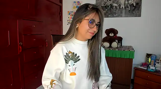 Isabellaa22 1 online show from January 23, 2025, 1:45 pm