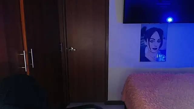 violett honney online show from November 21, 2025, 9:13 pm