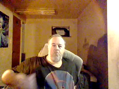 Nightshade7712 online show from January 5, 2025, 8:42 pm