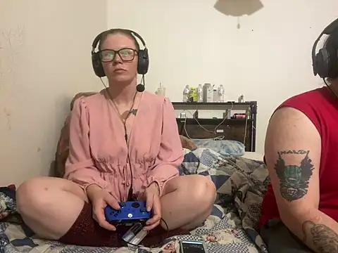 LillianRose02015 online show from December 21, 2024, 5:58 am