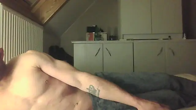 Vekie 007 online show from May 16, 2026, 2:19 am