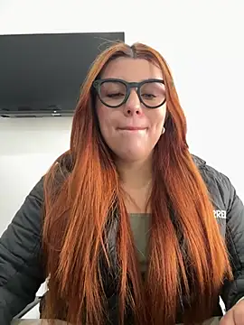 Fieryfenixx online show from May 22, 2026, 2:33 pm
