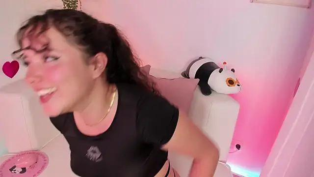 Aurora aaa online show from March 1, 2025, 11:47 pm