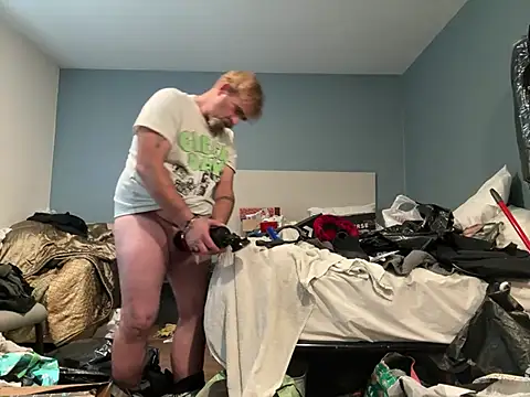 JakTRipr online show from March 4, 2025, 6:29 pm