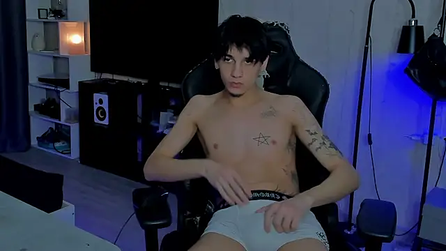 MarkBrowniii online show from January 7, 2026, 9:17 pm