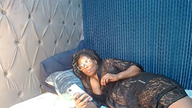 Snapshot of Nattybae09 chatting on November 7, 2025, 12:05 pm Nattybae09 online show from November 7, 2025, 12:05 pm